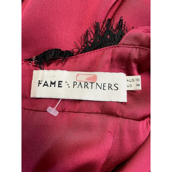 FAME AND PARTNERS Ara Satin Mermaid Gown Dress Lace Trim Burgundy Size 14 - Picture 6 of 10